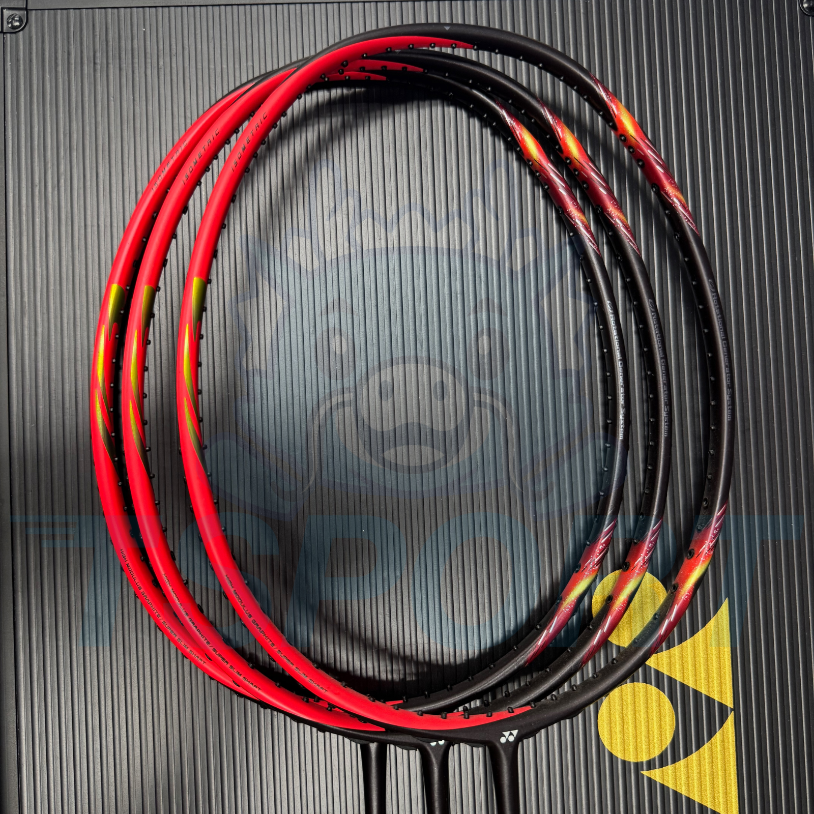 [Collect] Yonex Astrox 77 Badminton Racket - Red