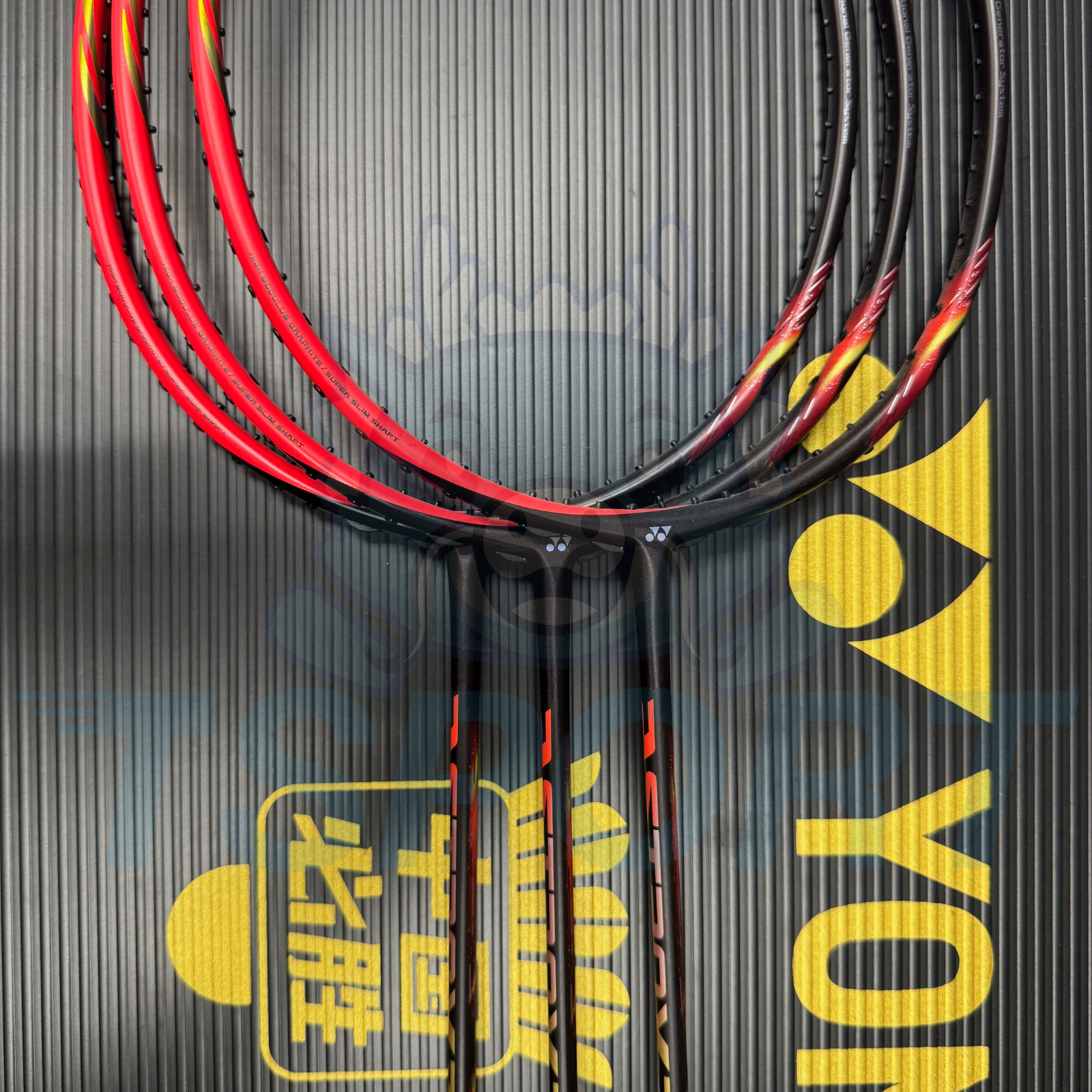 [Collect] Yonex Astrox 77 Badminton Racket - Red