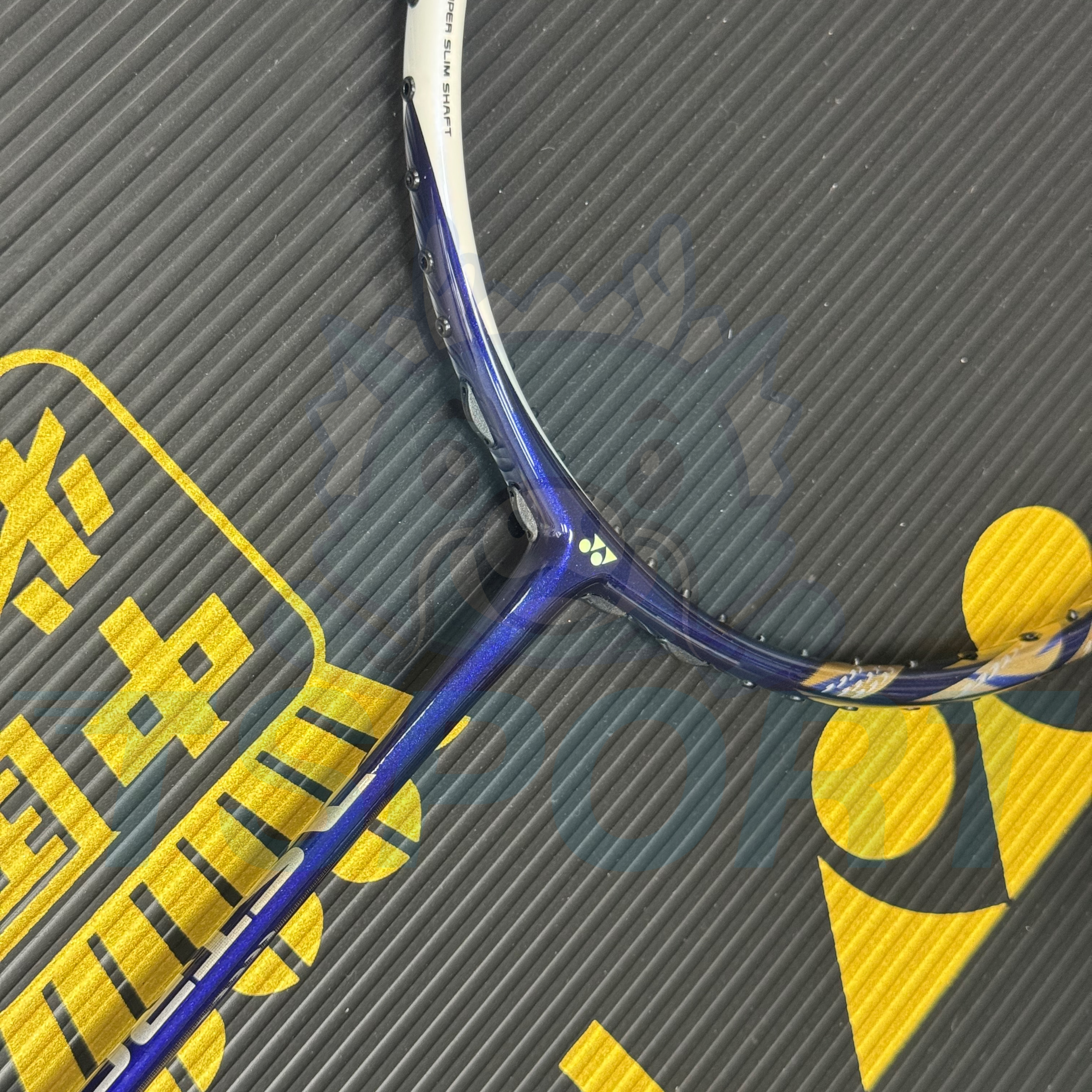 [Collect] Yonex Astrox 99 BP Limited Badminton Racket - White / Navy