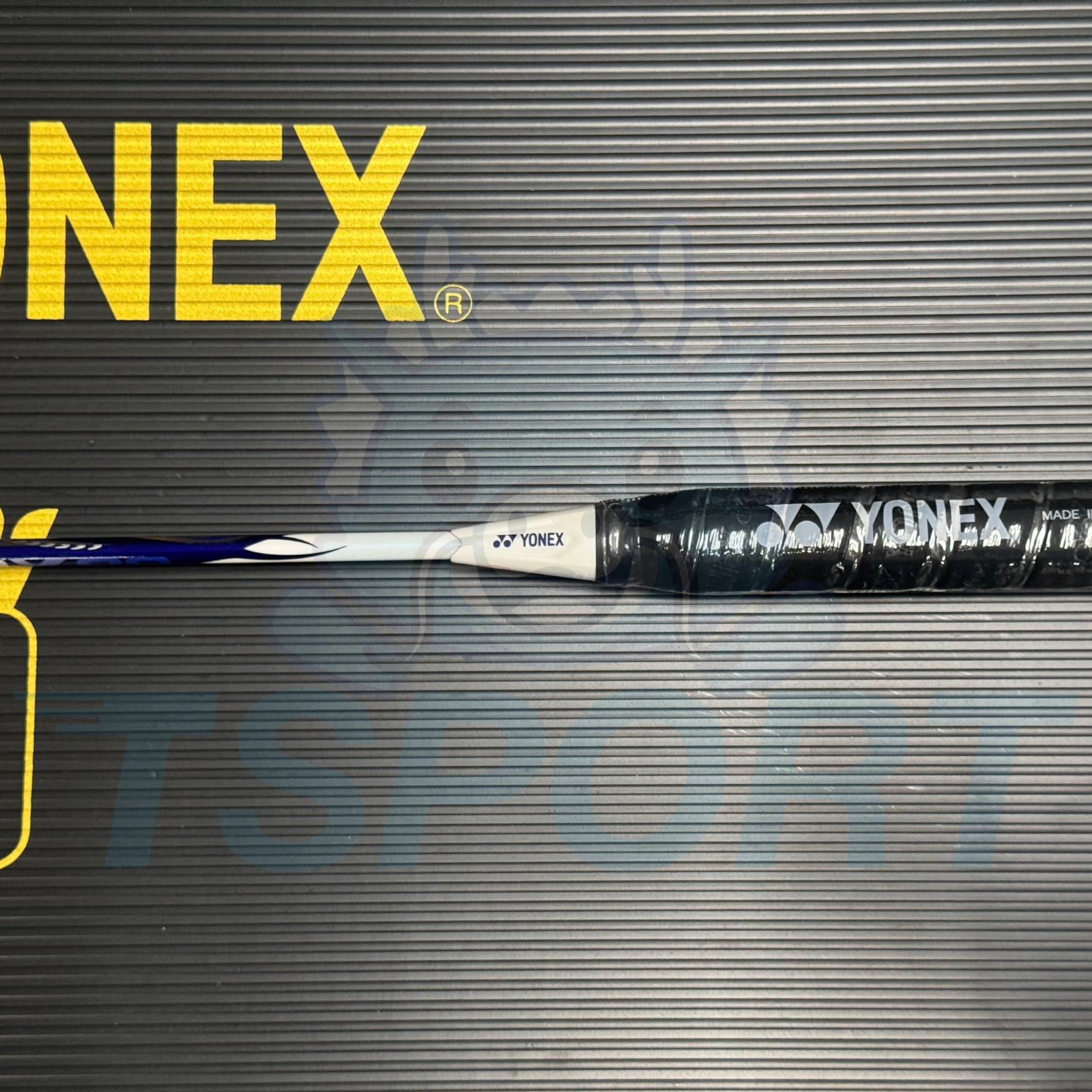 [Collect] Yonex Astrox 99 BP Limited Badminton Racket - White / Navy