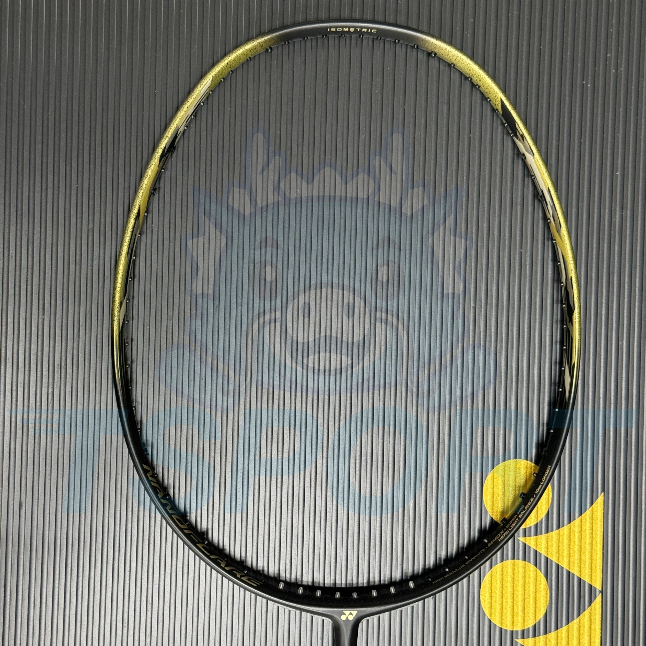 [Collect] Yonex Nanoflare 700 2020 Limited Badminton Racket - Gold