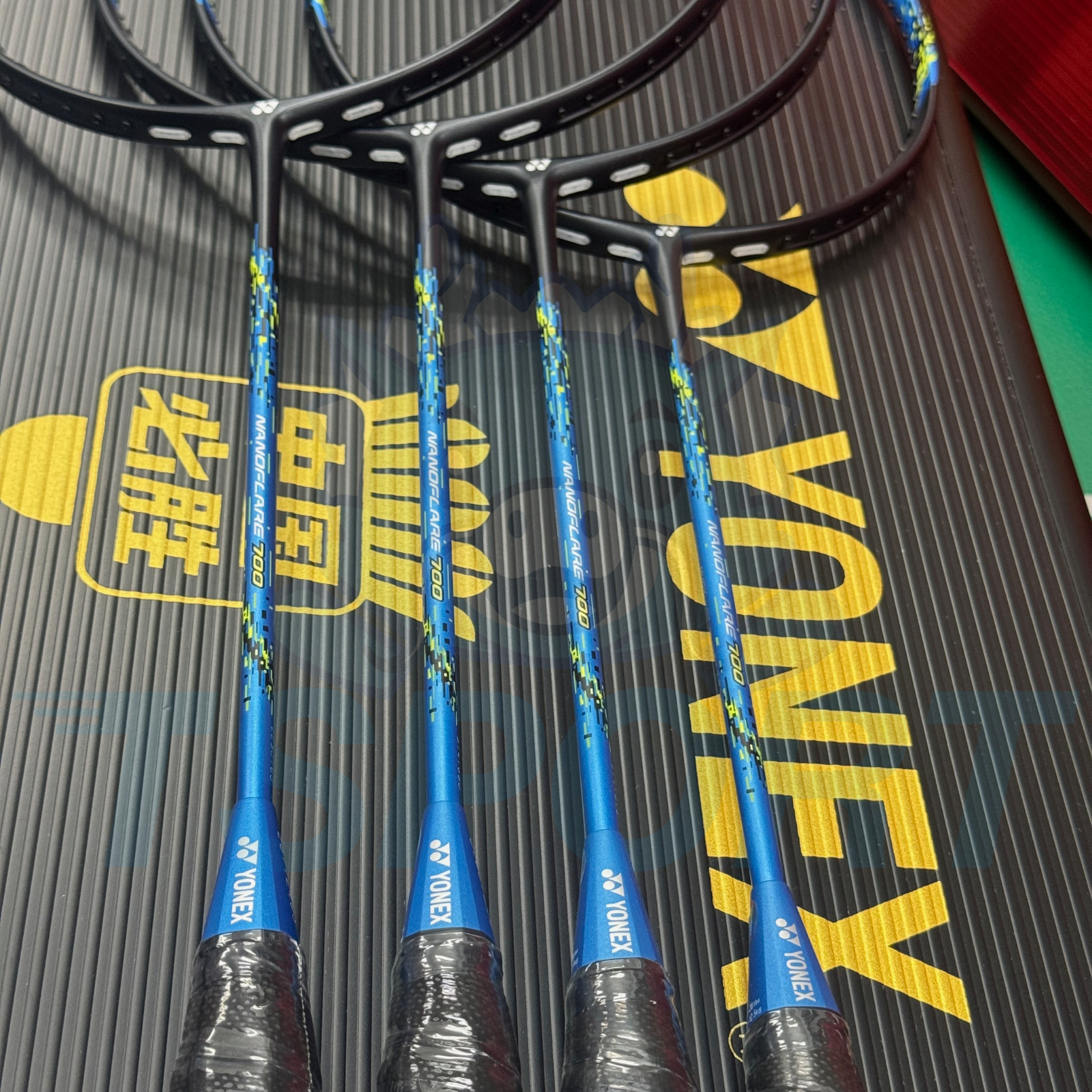 [Collect] Yonex Nanoflare 700 Badminton Racket - Cyan