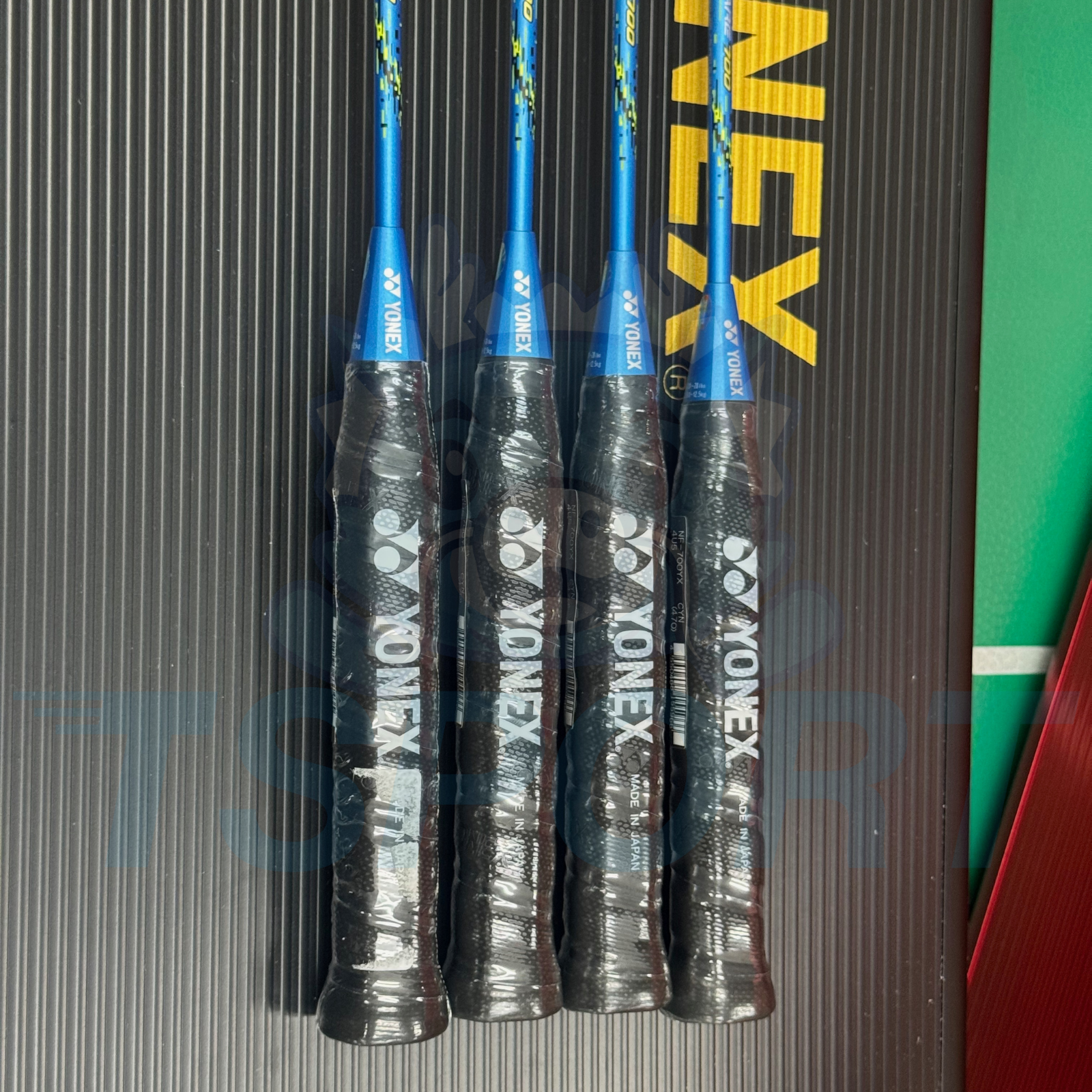 [Collect] Yonex Nanoflare 700 Badminton Racket - Cyan