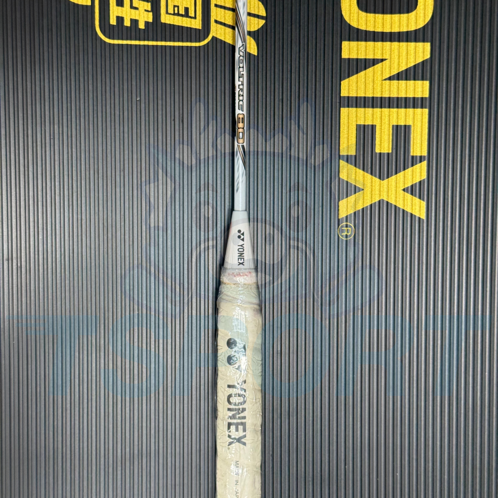 [Collect] Yonex Voltric 80 Peter Gade Limited Badminton Racket - White