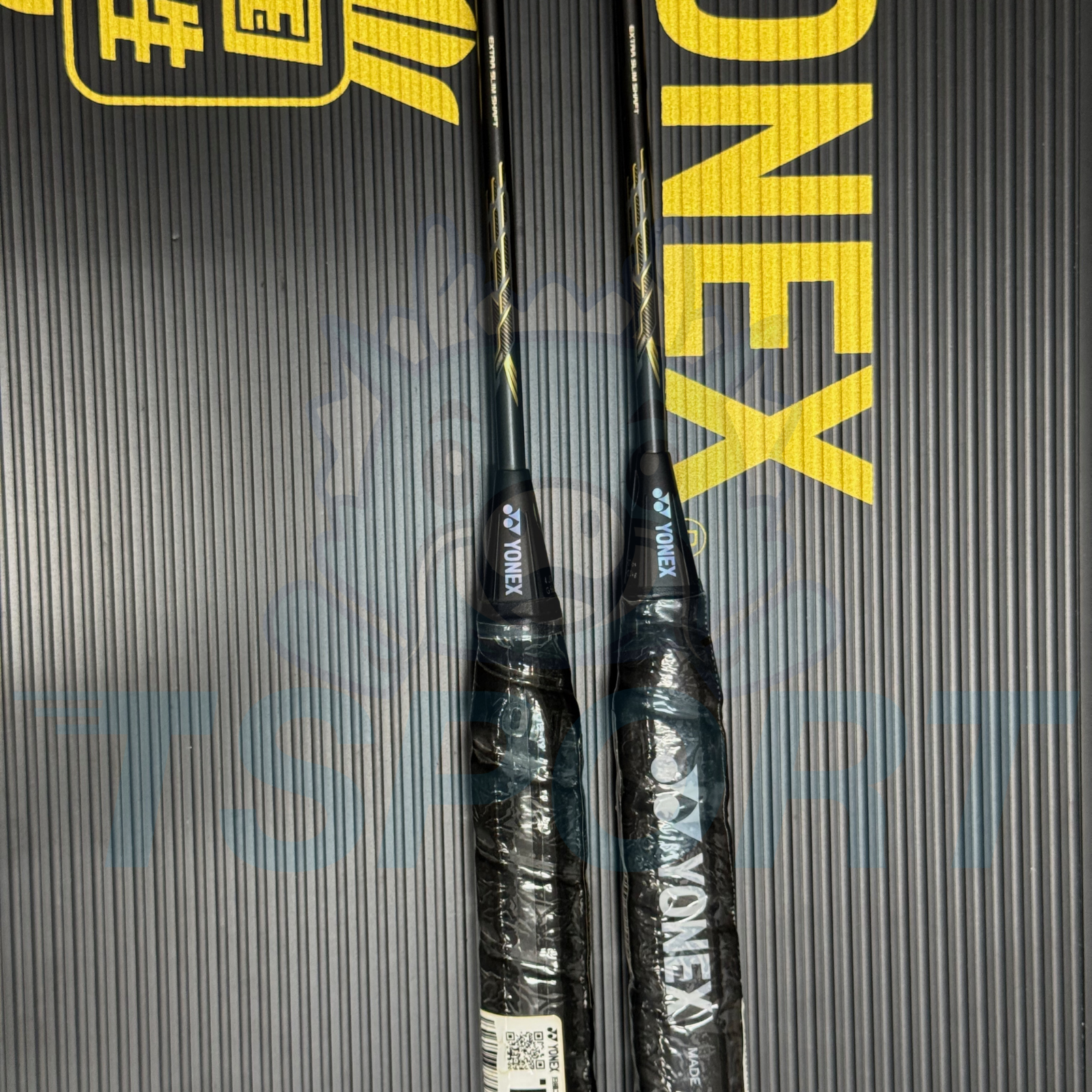 [Collect] Yonex Voltric Z Force II Limited Badminton Racket - Black / Gold