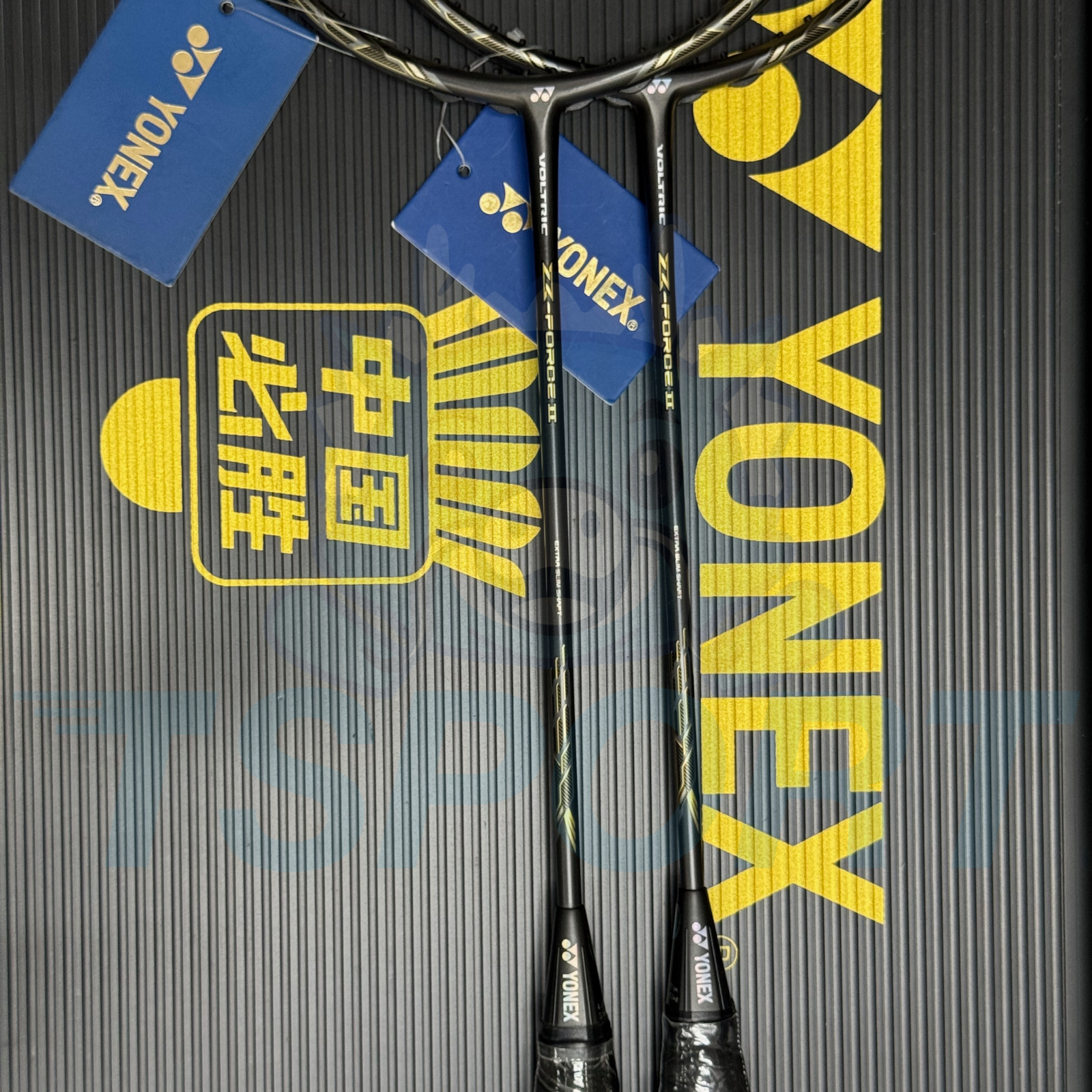 [Collect] Yonex Voltric Z Force II Limited Badminton Racket - Black / Gold