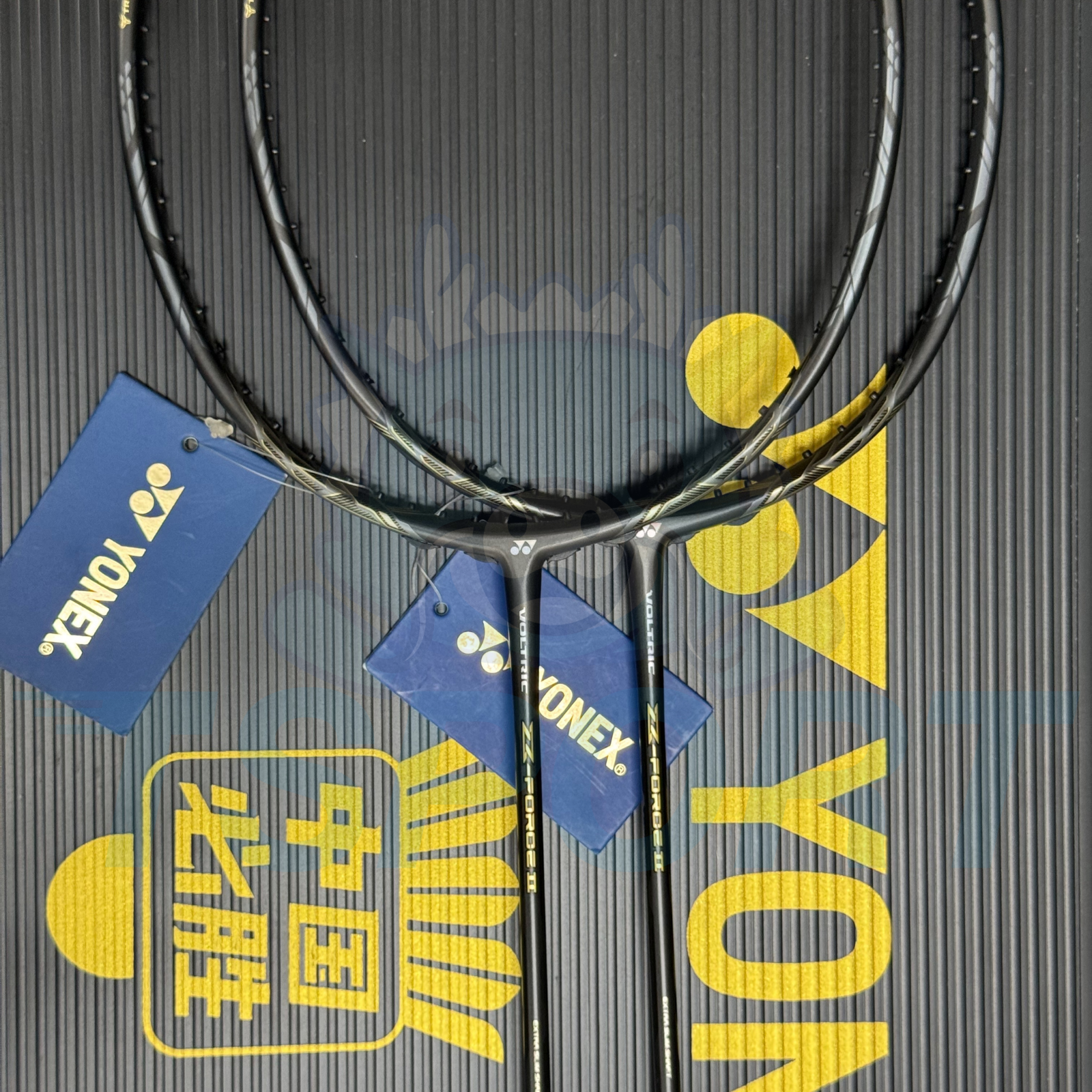 [Collect] Yonex Voltric Z Force II Limited Badminton Racket - Black / Gold