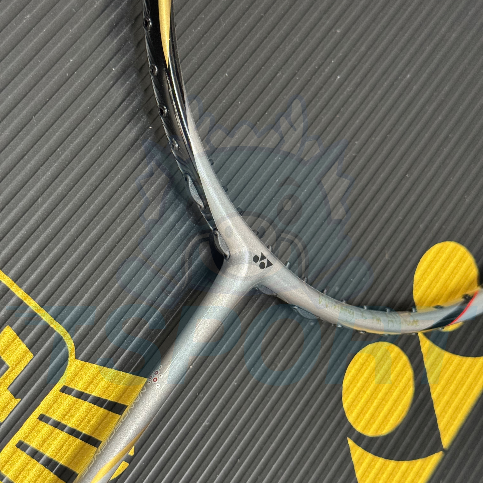 [Collect] Yonex x Taufik Hidayat Arcsaber 11 Limited Badminton Racket - Dove Gray
