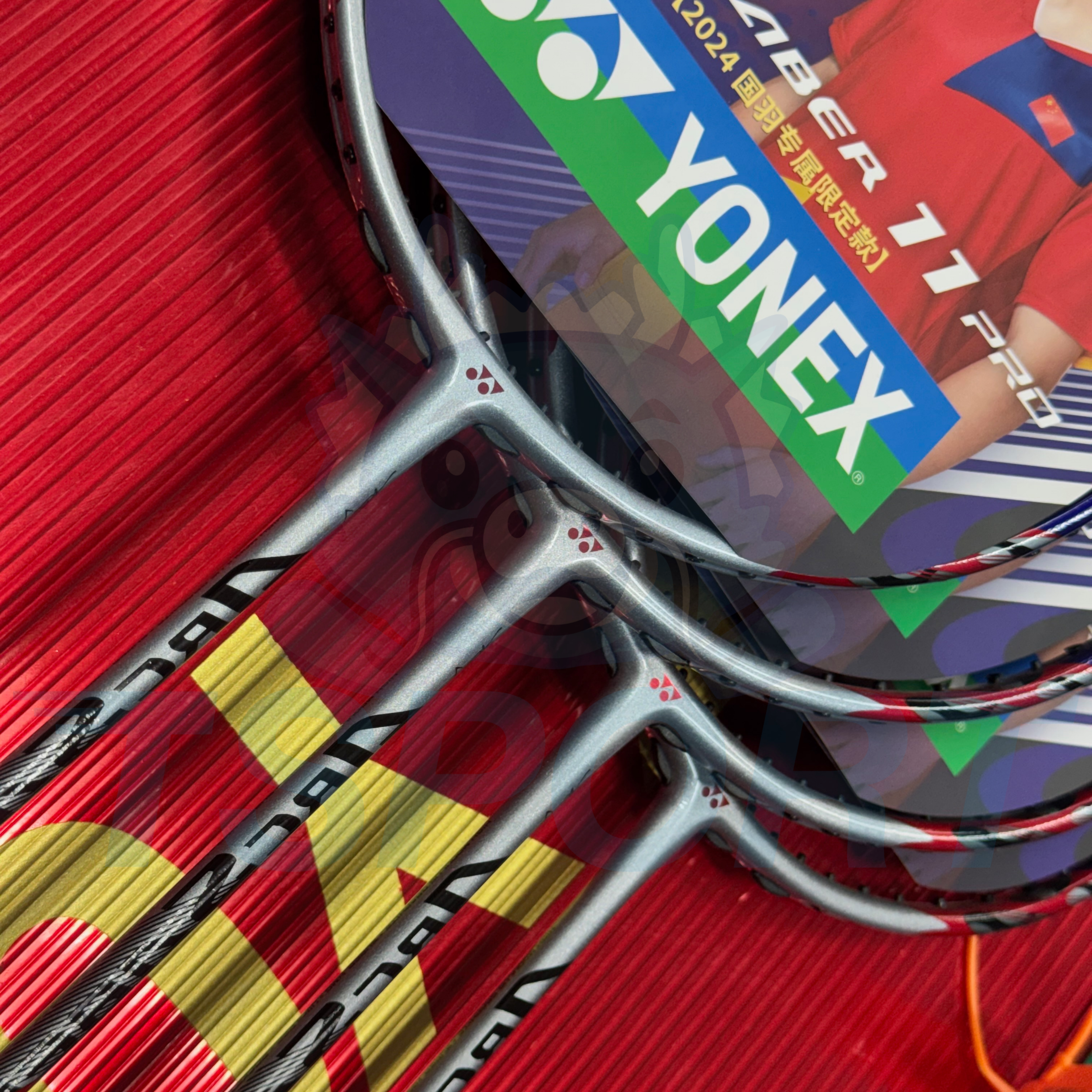 [Collect] Yonex x Zheng Si Wei Arcsaber 11 Pro Limited Badminton Racket - Navy / Red